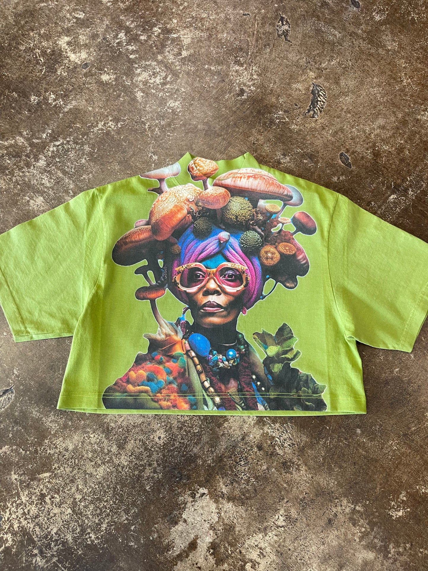 Cropped Aunt Gwendolyn Tee